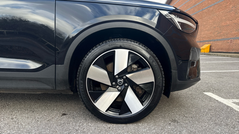 Volvo XC40 300kW Recharge Twin Ultimate 82kWh 5dr AWD Auto Electric Estate